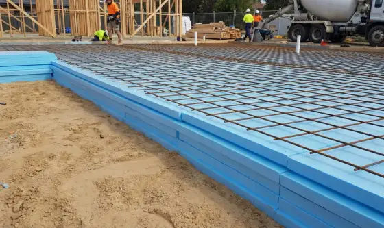 Grubość styroduru na fundament: Jak wybrać i uniknąć błędów?